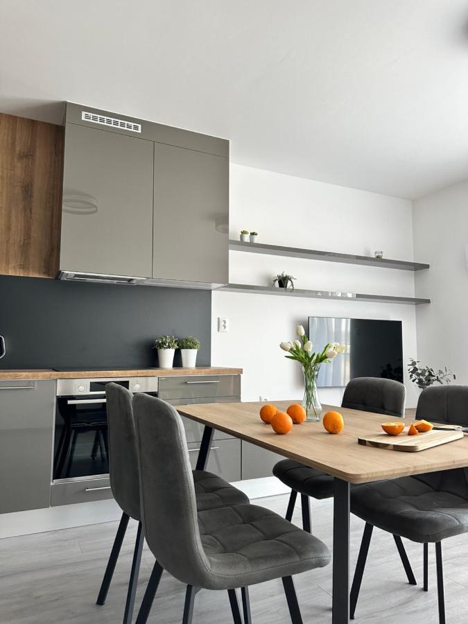 Rivapark Apartment Dunajska Streda Bagian luar foto