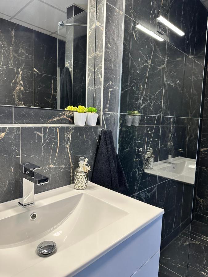 Rivapark Apartment Dunajska Streda Bagian luar foto