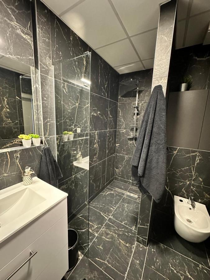 Rivapark Apartment Dunajska Streda Bagian luar foto
