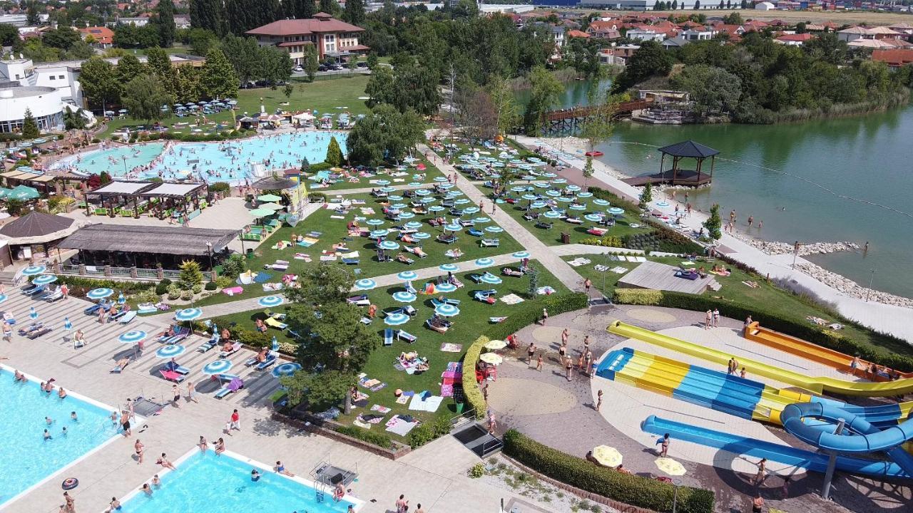 Rivapark Apartment Dunajska Streda Bagian luar foto