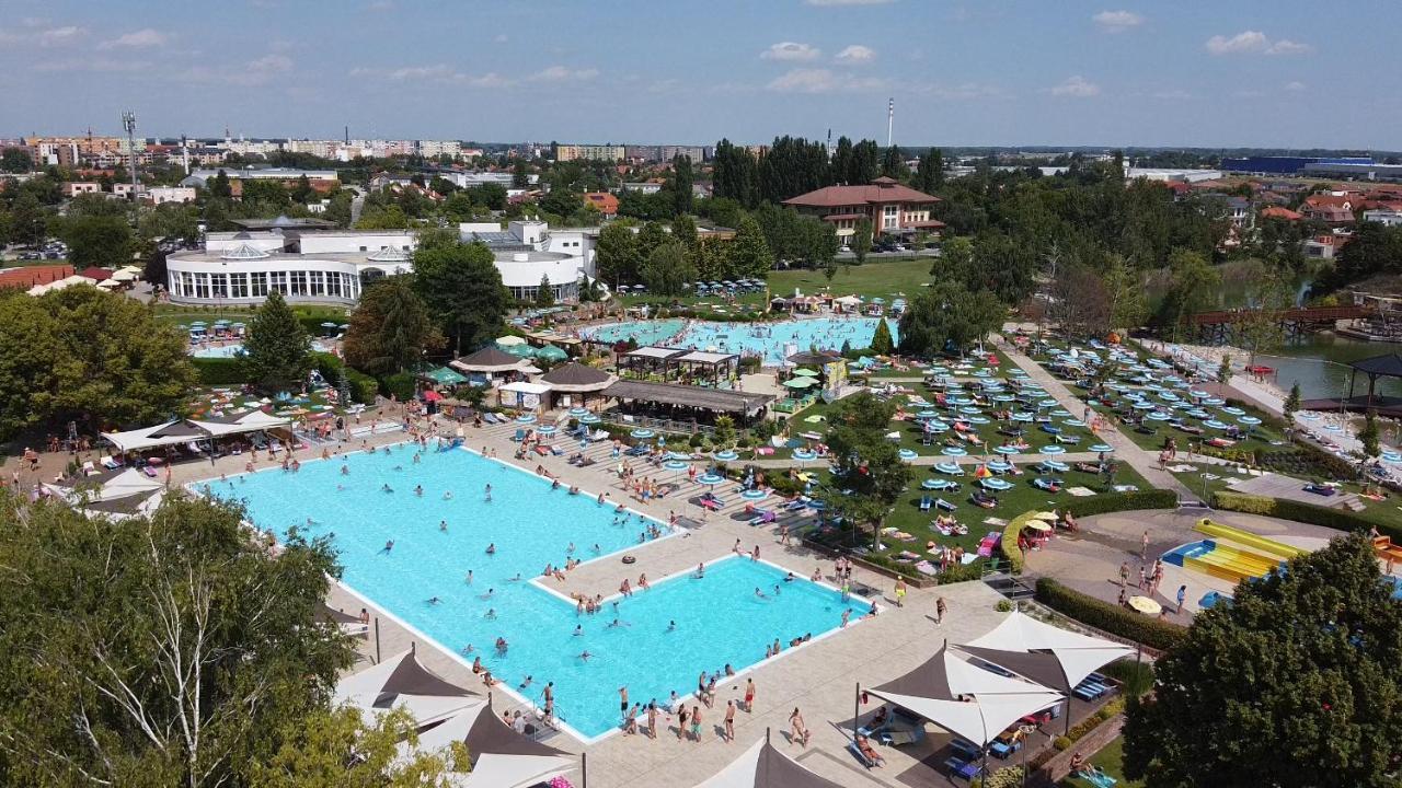 Rivapark Apartment Dunajska Streda Bagian luar foto